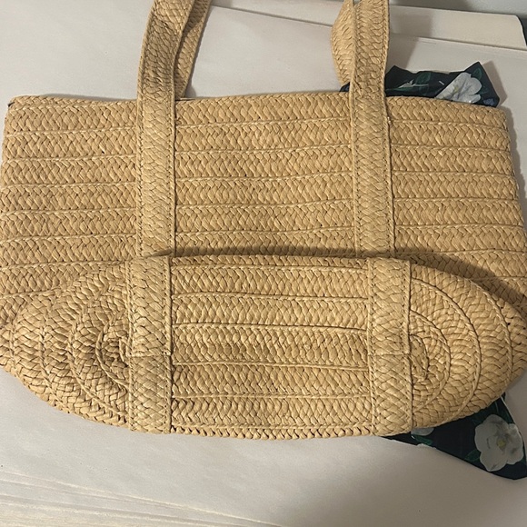 Draper James Tan Tote with Navy Floral Bow - Picture 2 of 5